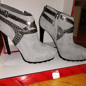 brand NEW  Guess multi suede gray ankle booties